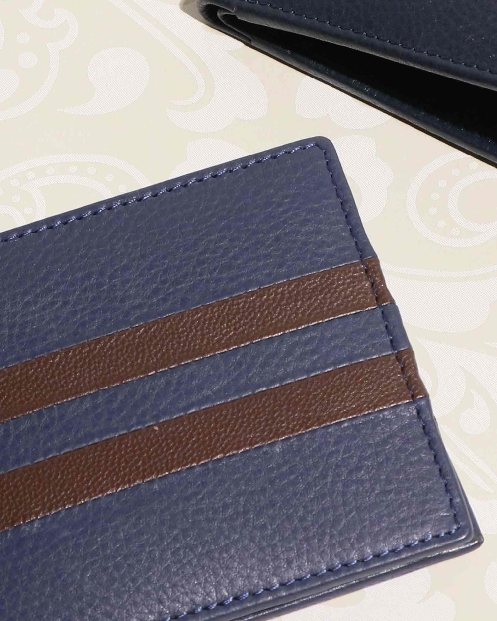 The Guna Men's Slimfold Leather Wallet-2