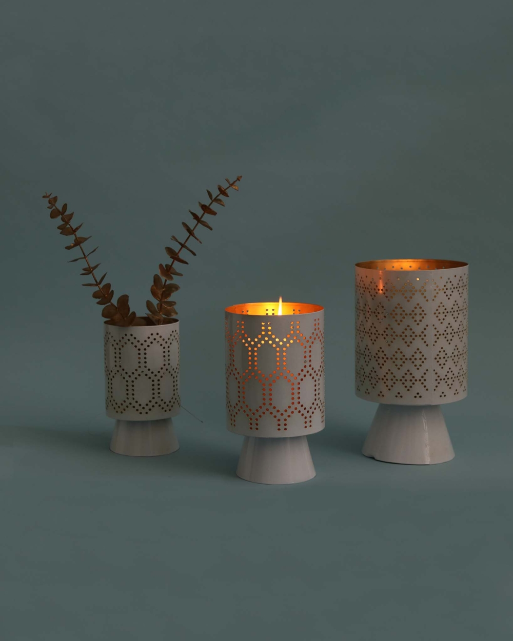 Solan Candle Holder
